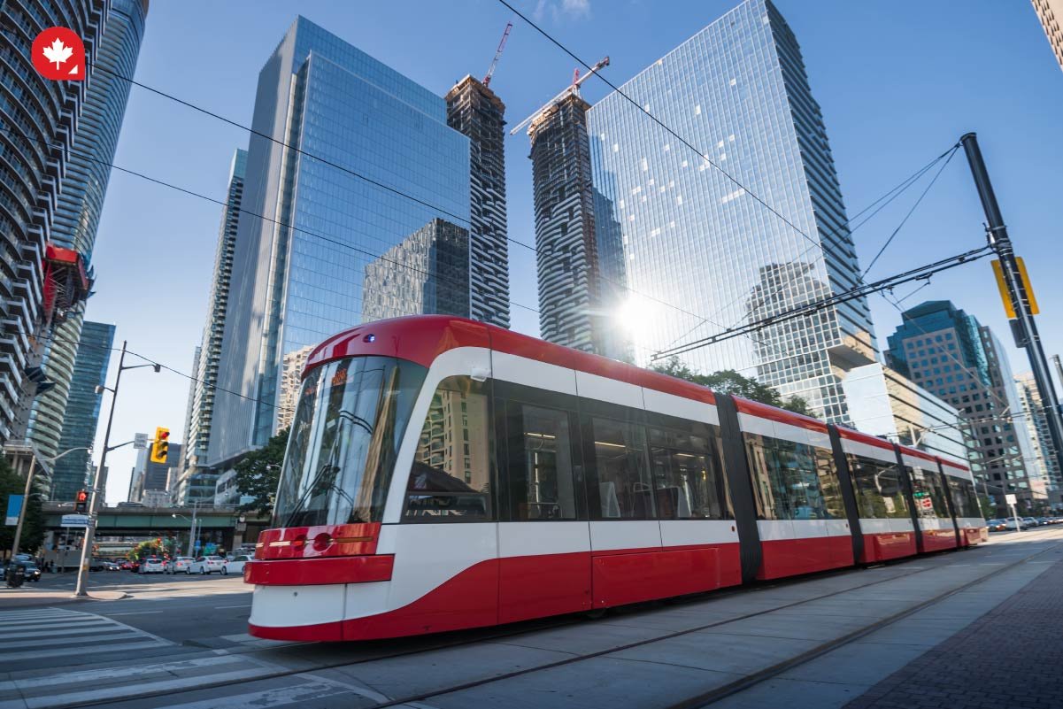 Commuting to Work: Public Transport in Canada Tips for a Smooth Public Transportation Commute