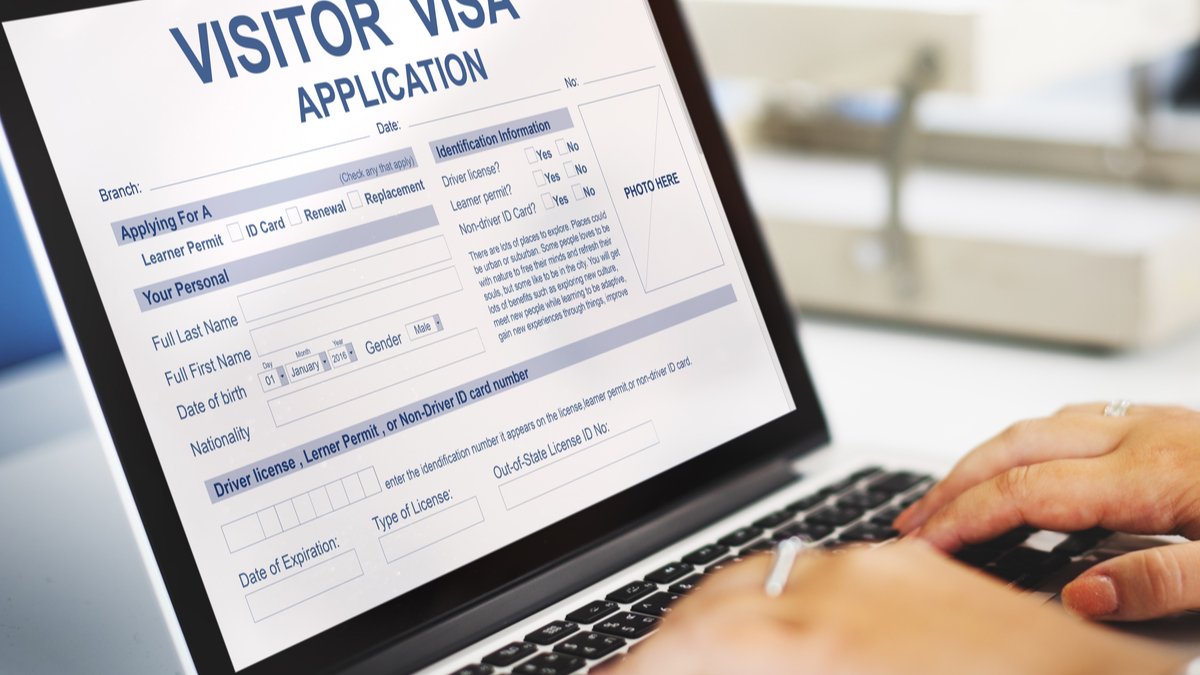 visitor-visa-application-faqs-everything-you-need-to-know-about-business-immigration-to-canada